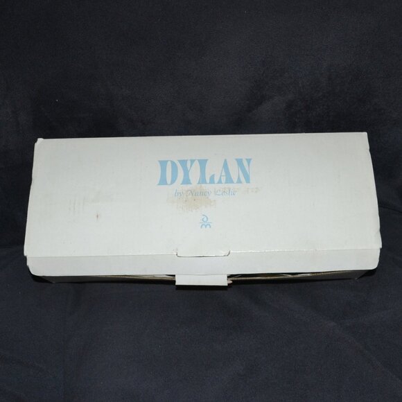 Danbury Mint porcelain Nancy Leslie Hippie Fine Collector Doll - Picture 10 of 10